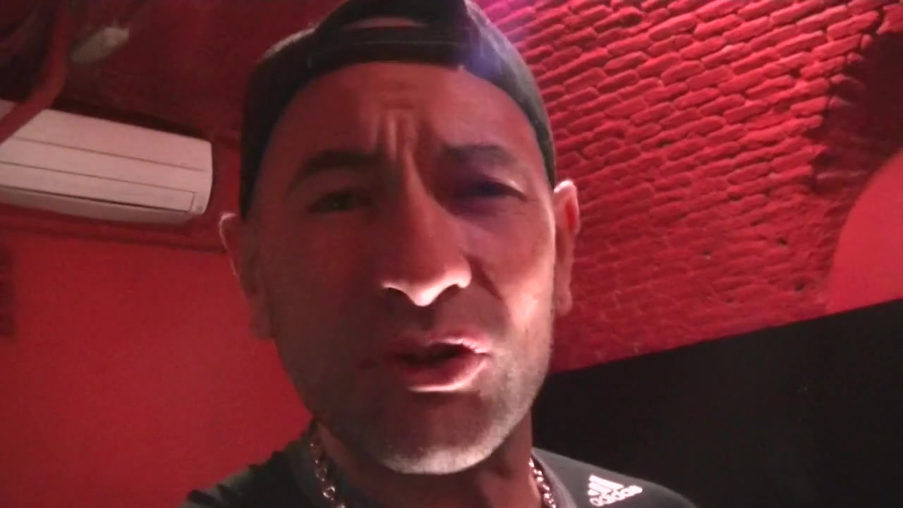 Rony used by Aday Traun in public toilets - CrunchBoy