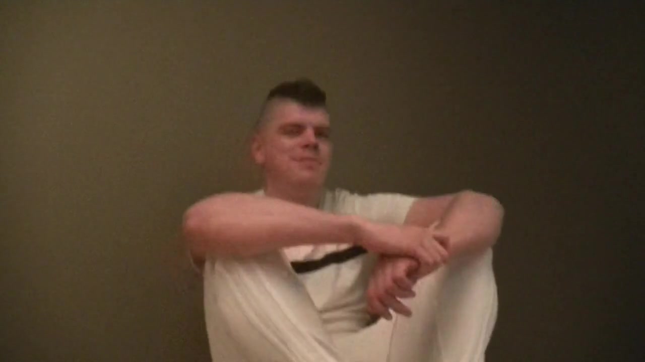 Leo Senthy fucked by latino chubby with xxl cock - CrunchBoy