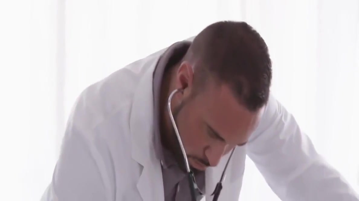 Black Stud Pounds His Doctor With Michael Roman And Jaxx Maxim