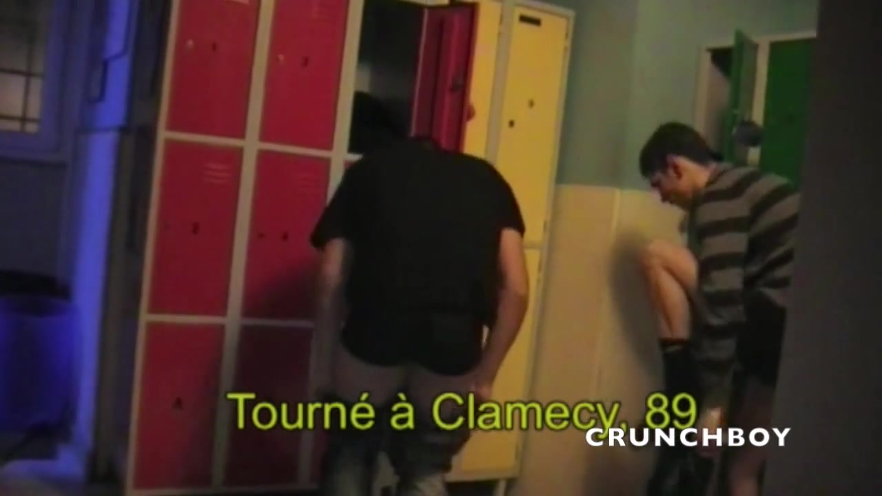 Two young sportive boys fuck in locker room - CrunchBoy