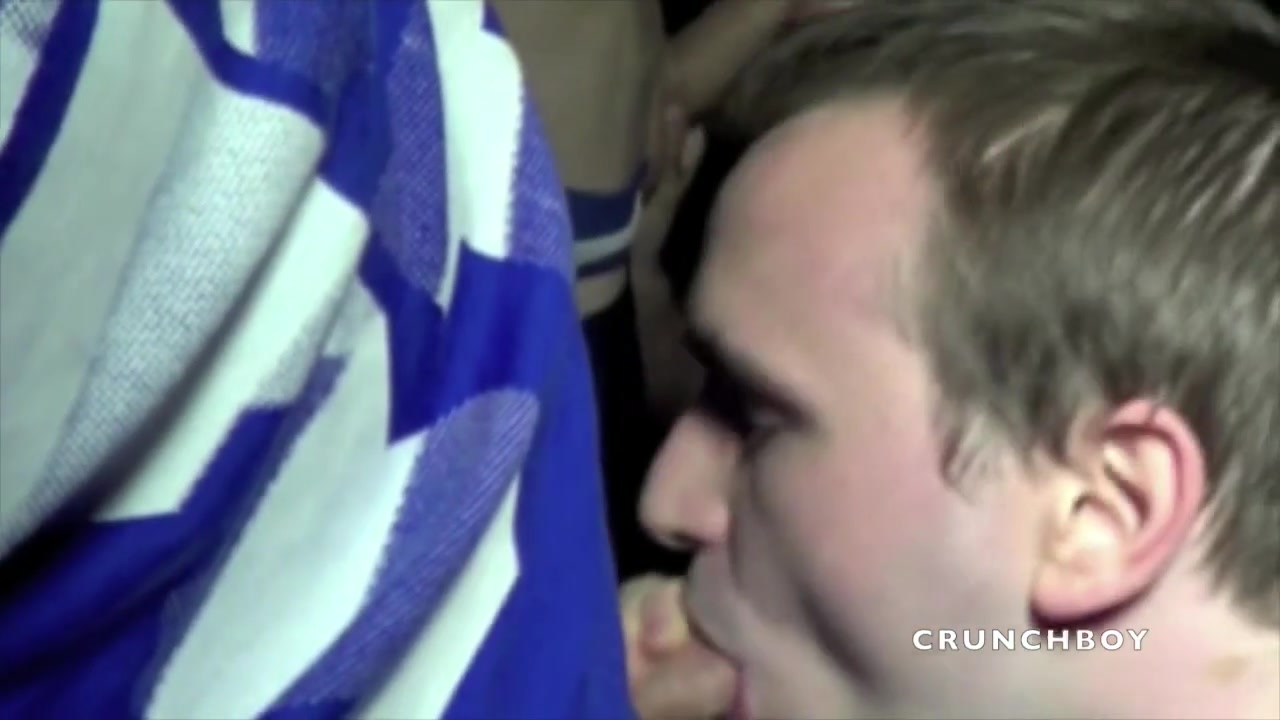 Gang bang blow job in cruising - CrunchBoy