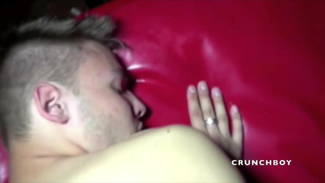 Gang bang blow job in cruising - CrunchBoy