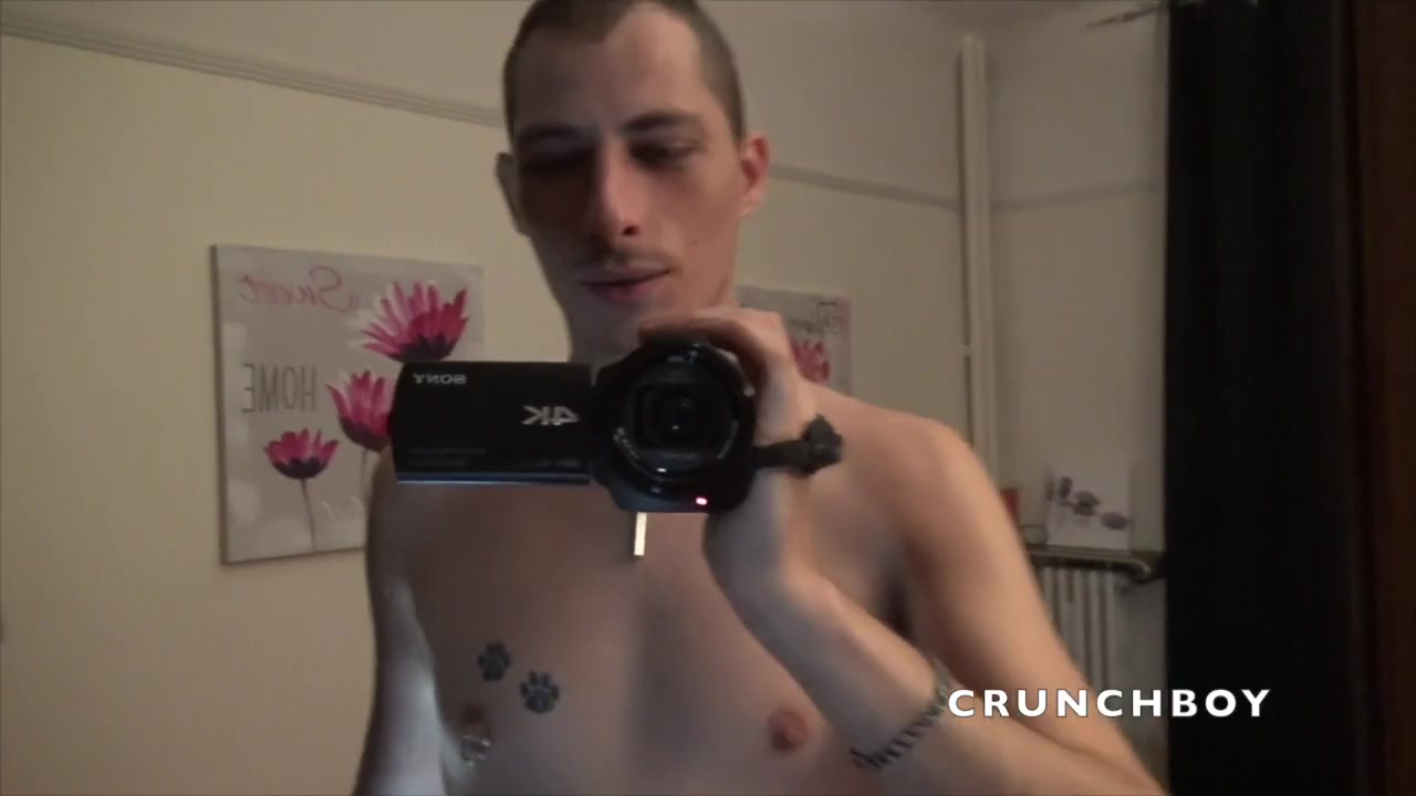 Webcam backstage hiddne wit Germaon usd raw by Aaron Master - HomeWebCamera