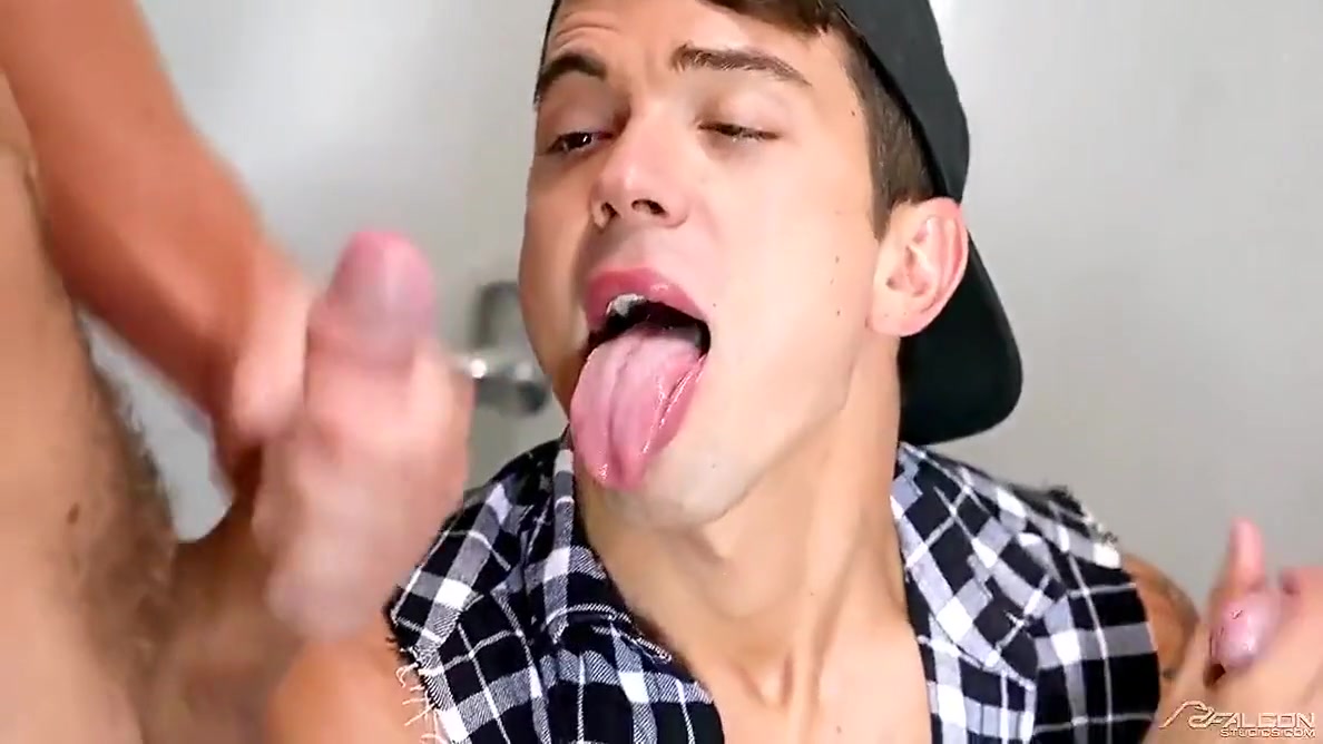 Sucking Juicy Cocks At The Glory Hole