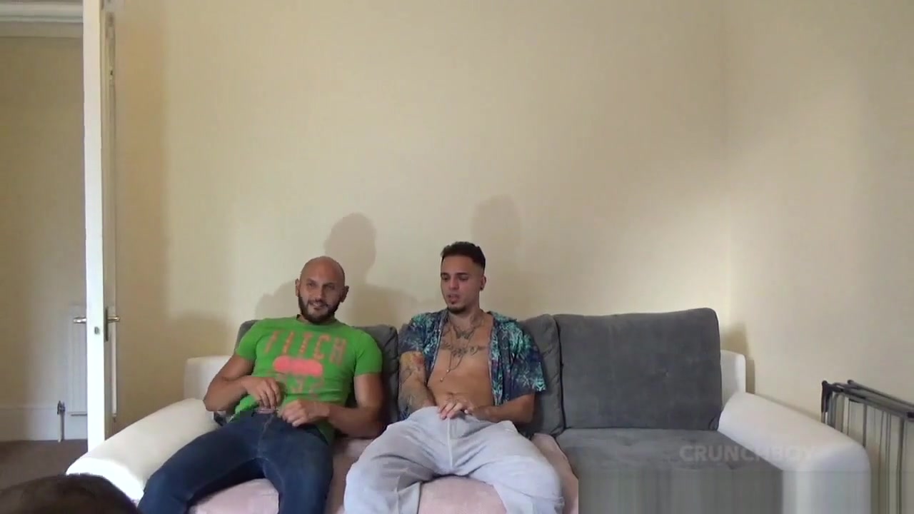 webcam with Leo Rex fucking Gold Bart - HomeWebCamera