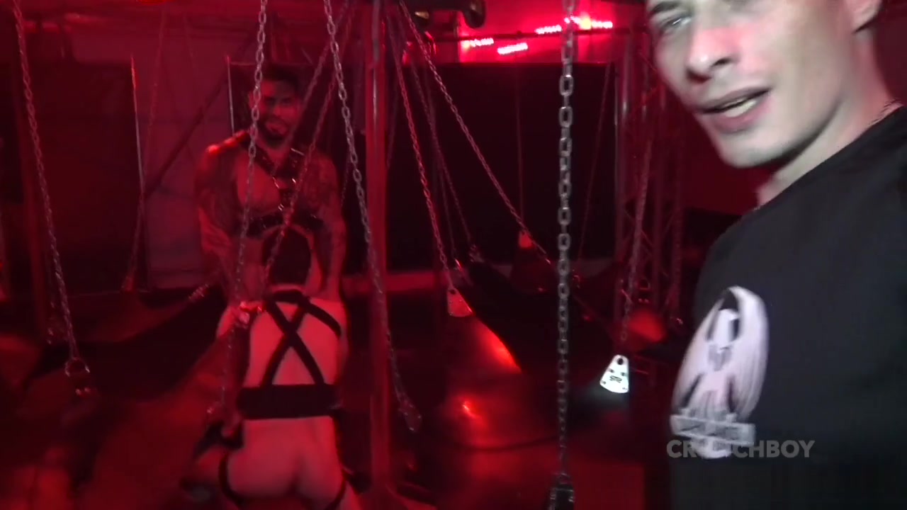 The sexy Brett Tyler fucked raw by Viktor Rom - BarebackBarcelona