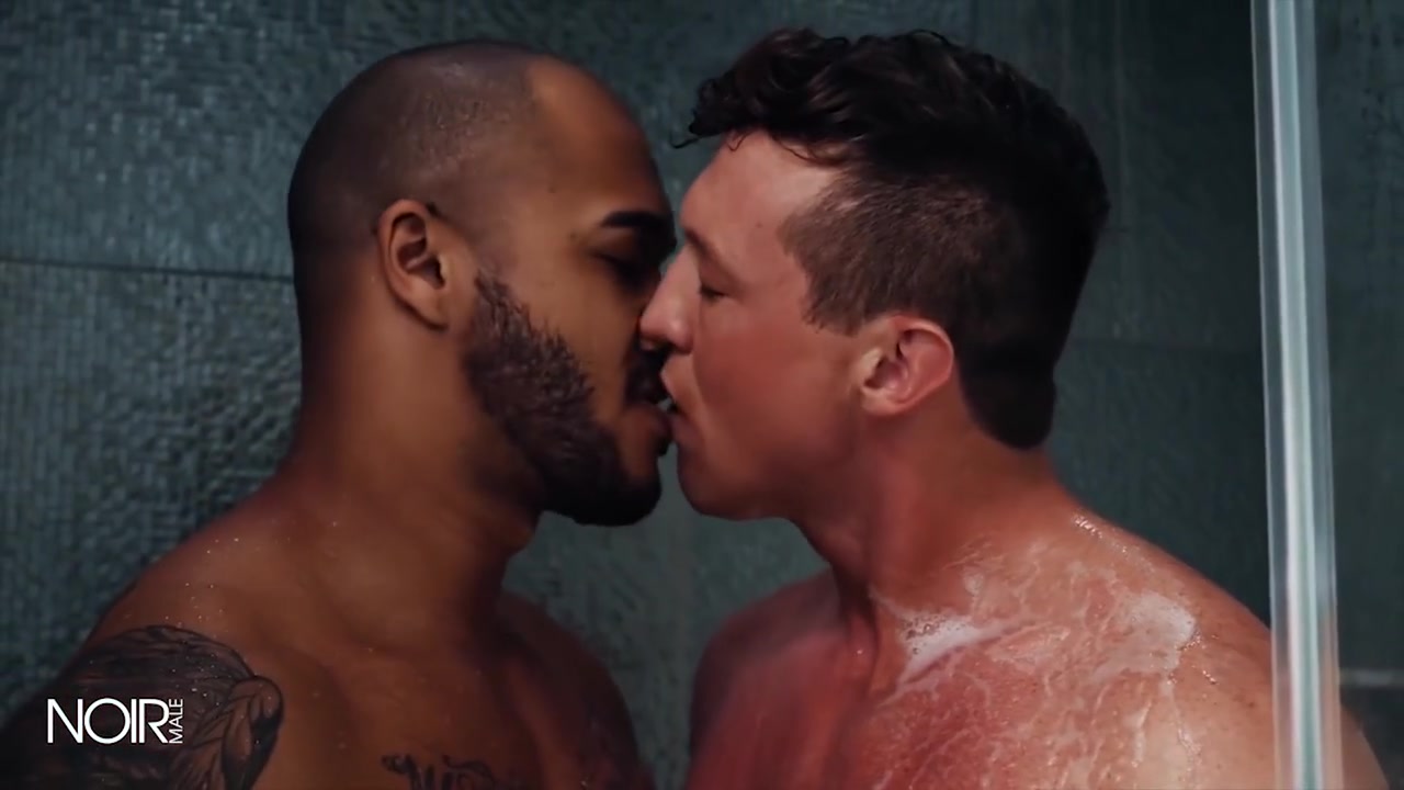 Two Muscular Hunks Fuck Post Shower