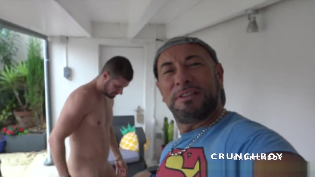 Romantik fucked raw by the straight Vlad Castle - SurpriseBareback