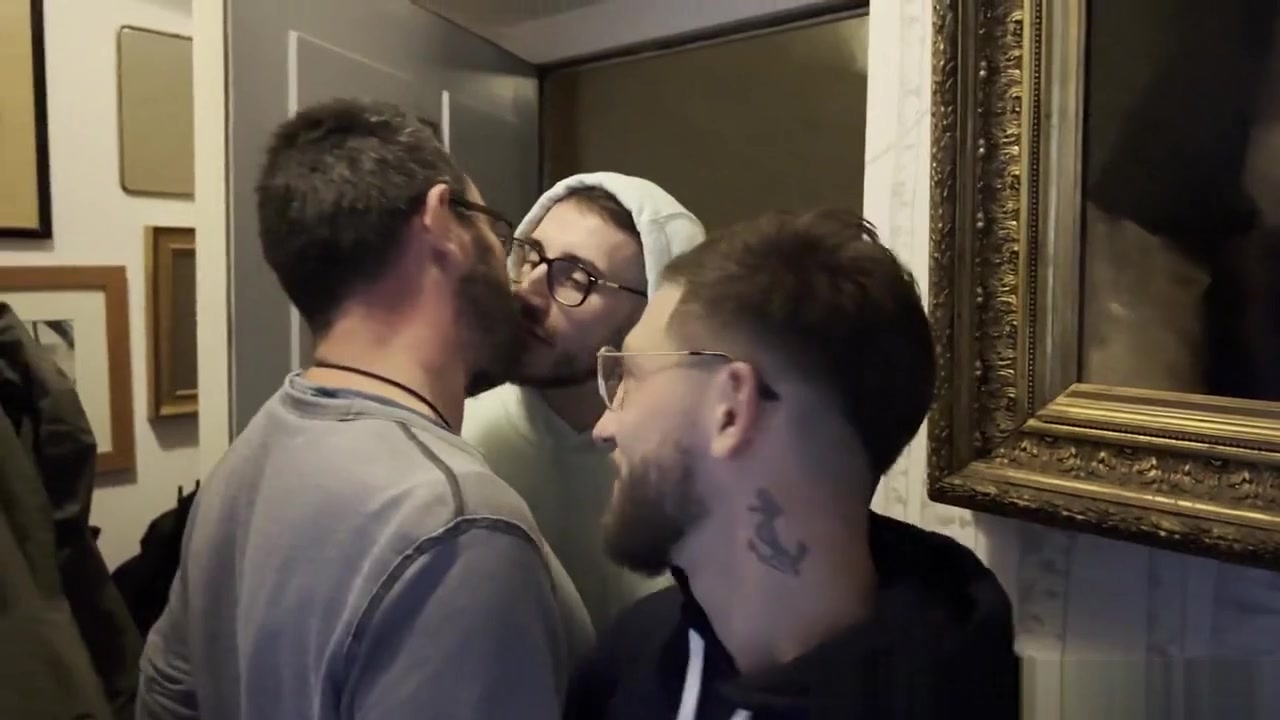 Nathan fucked bareback by his friend - SurpriseBareback