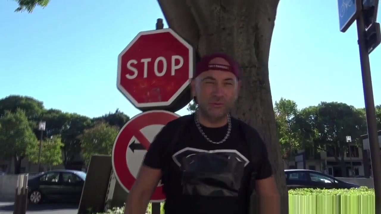 Cremapied by straight badboy in discret parking - PrivateClubBigCock