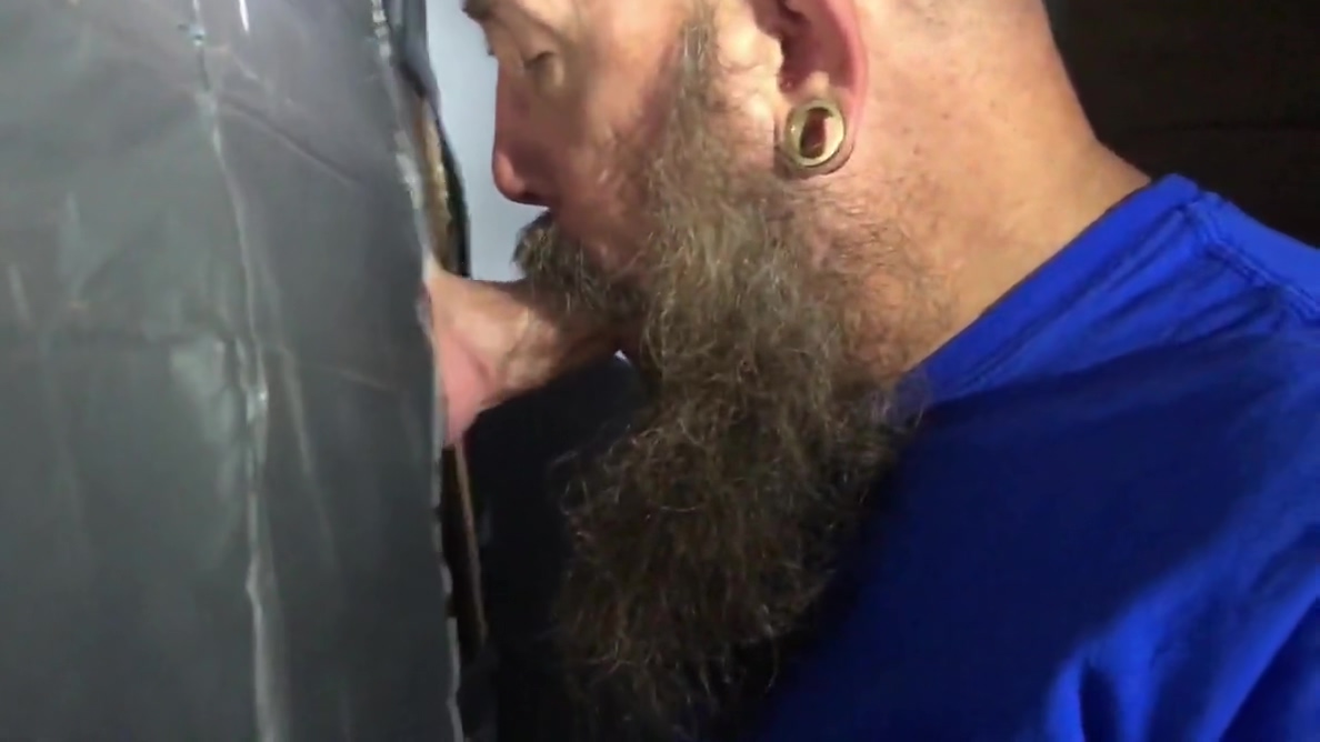 Lunchtime Gloryhole Head 1