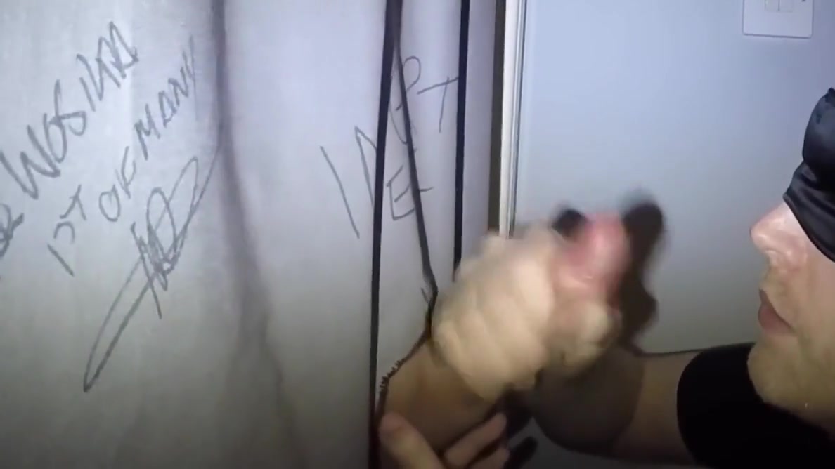 Glory Hole, 02 Scene 3