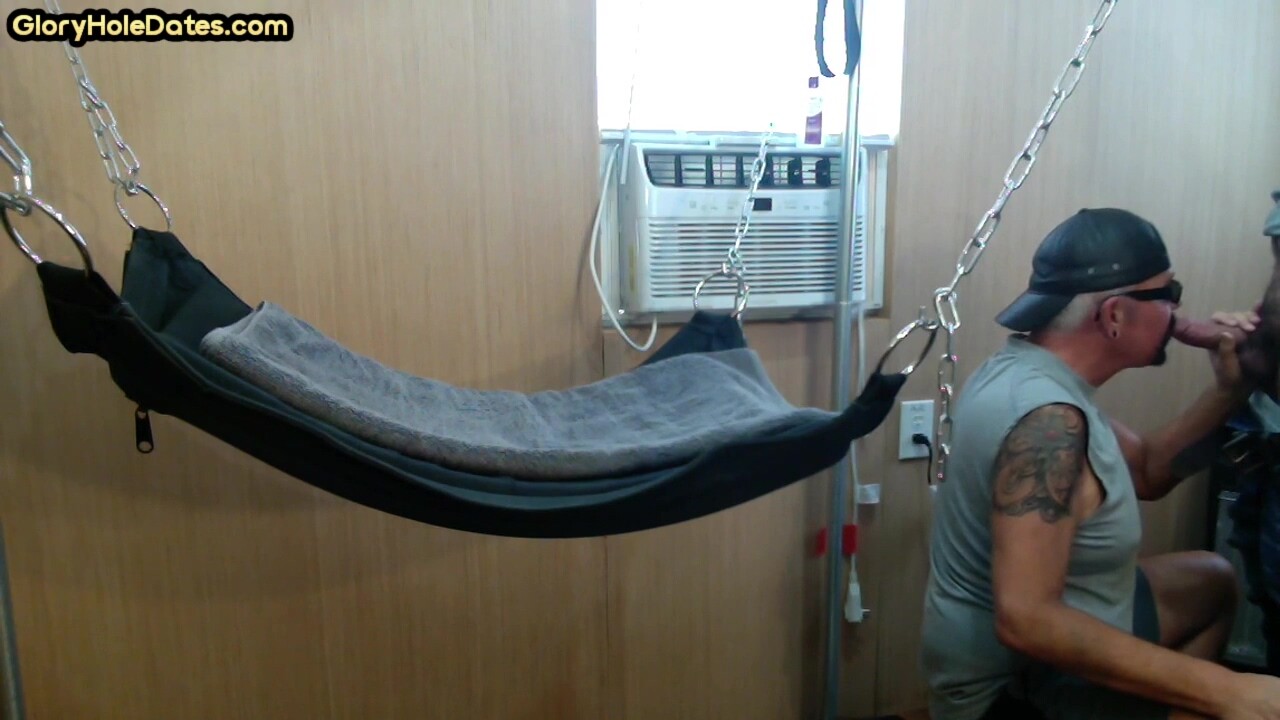 Sling amateur DILF assdrilled at home by cocksucked BF