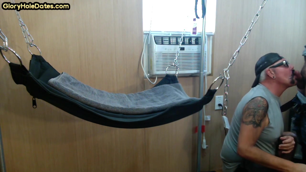 Sling amateur DILF assdrilled at home by cocksucked BF