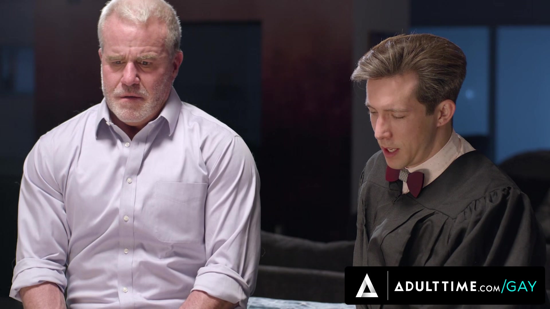 HETEROFLEXIBLE - Newly Graduated Twink Isaac Parker Seduces His Hot Silver Fox Teacher Dale Savage
