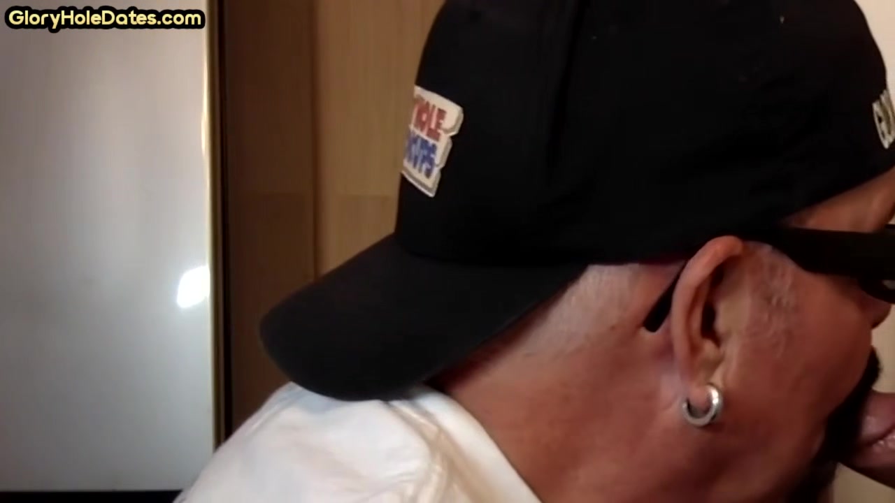 Cock starving gloryhole DILF sucks cock in homemade closeup