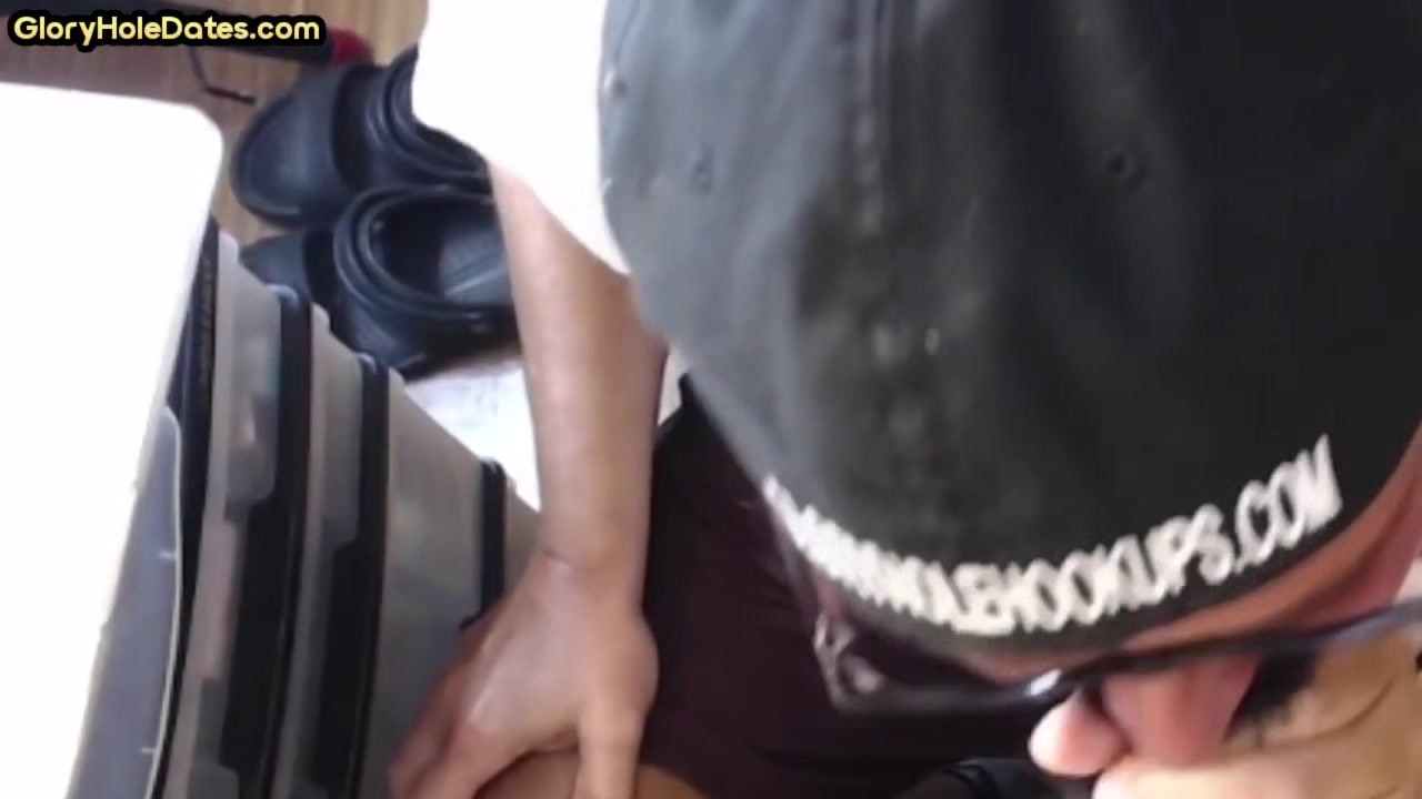 Cock starving gloryhole DILF sucks cock in homemade closeup
