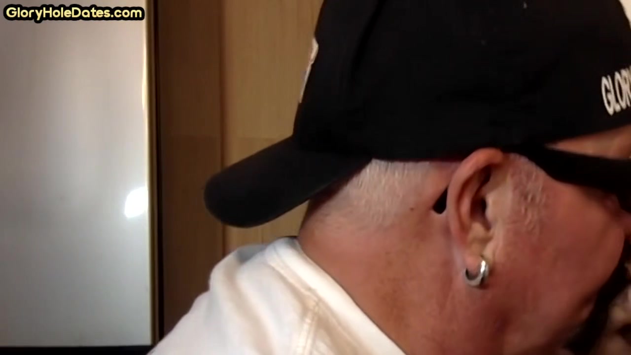 Cock starving gloryhole DILF sucks cock in homemade closeup