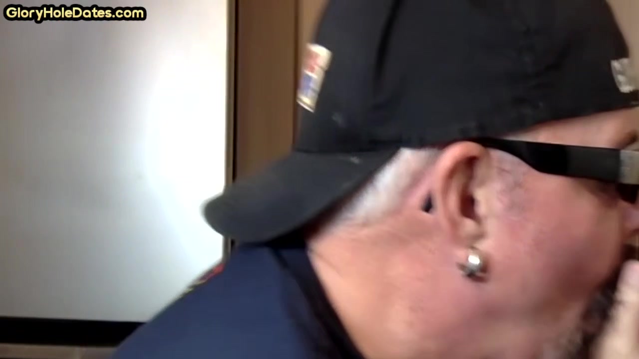 Cock starving gloryhole DILF sucks dick with his eager mouth