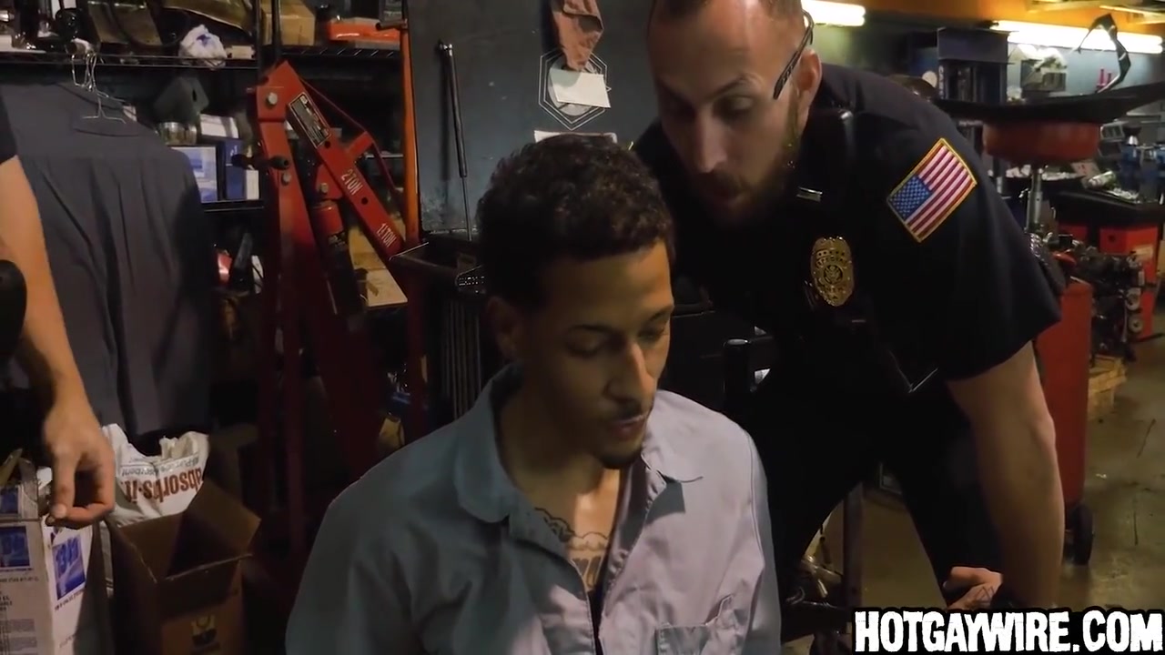 Two Officers Arrest A Guy Then Fuck Him ( 1) - Gay Porn 5 Min