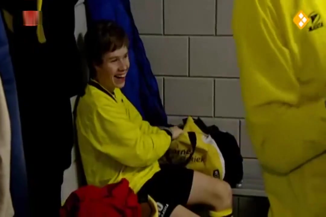 Sports Reporter Showers With Dutch Soccer Players