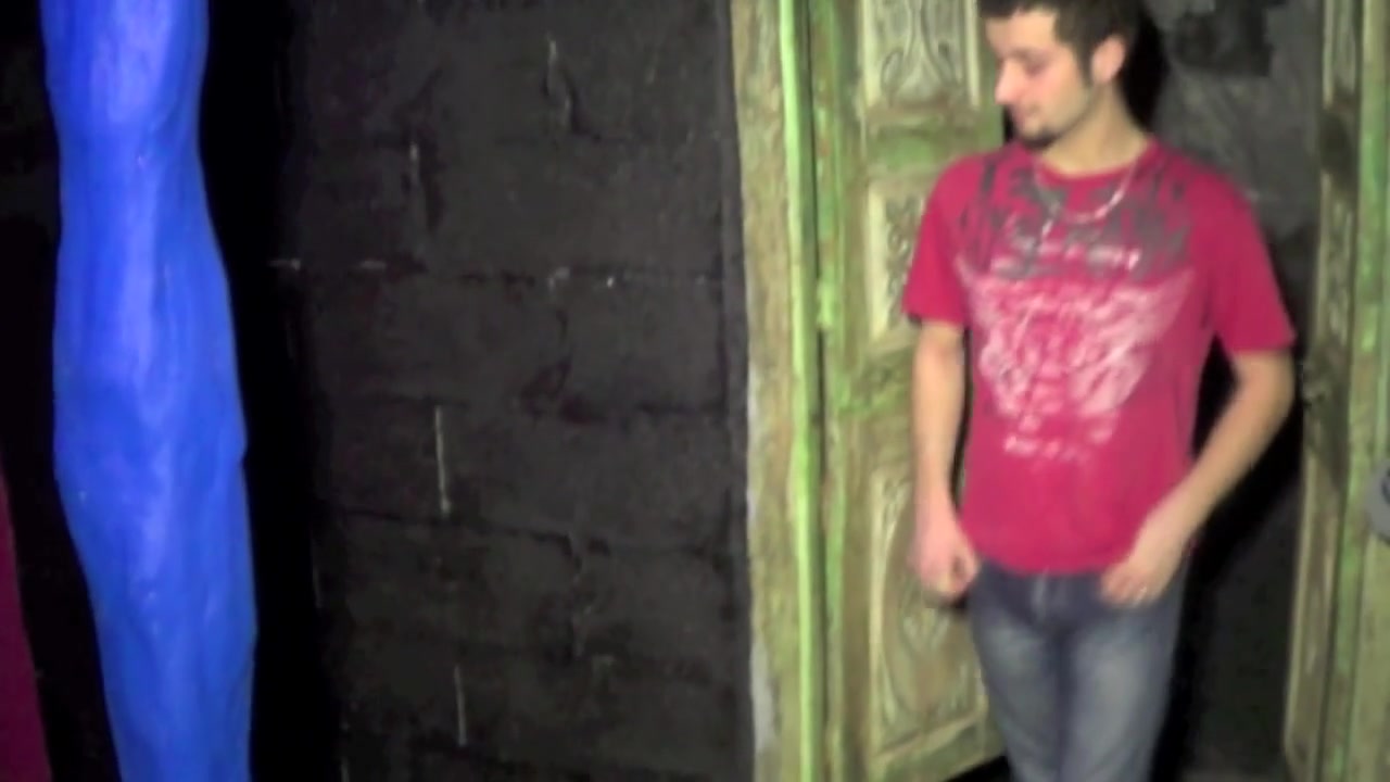 Bryan Fucked By Older Ina Common Sauna - HumliationAndSpanking