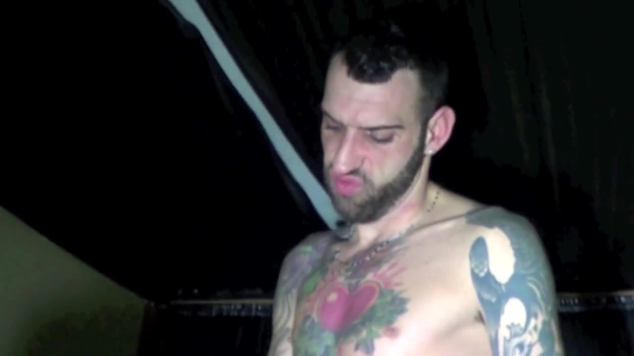 Flo Seyx Twink Fucked By Older With Tatoos - HumliationAndSpanking