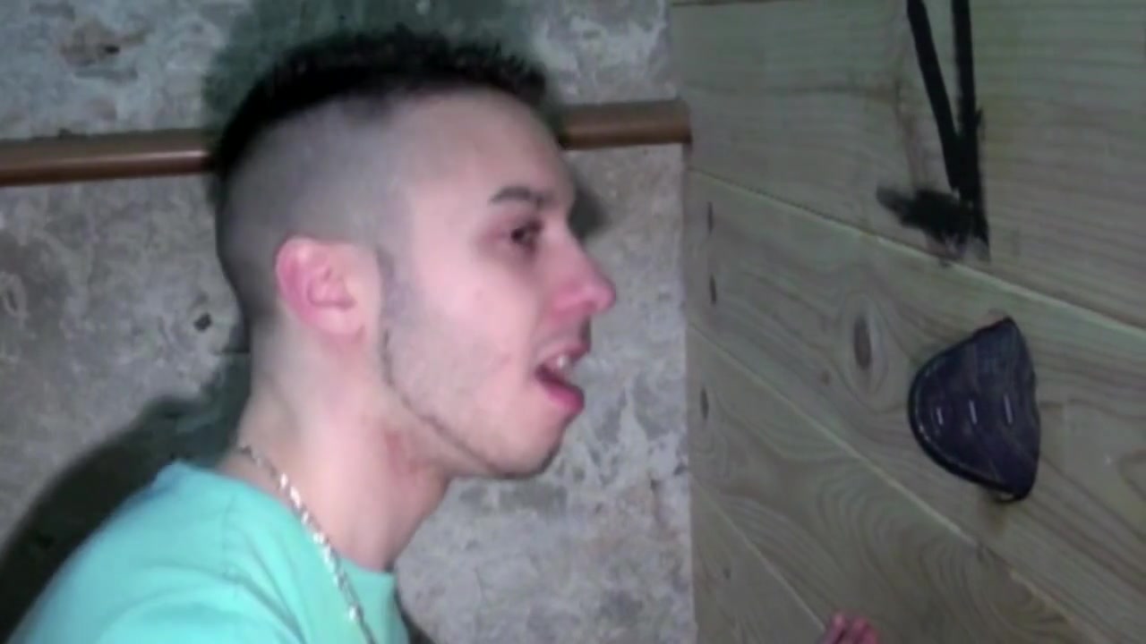 Alex Sucking Kamerno On The Glory Holes - FrenchFuckers
