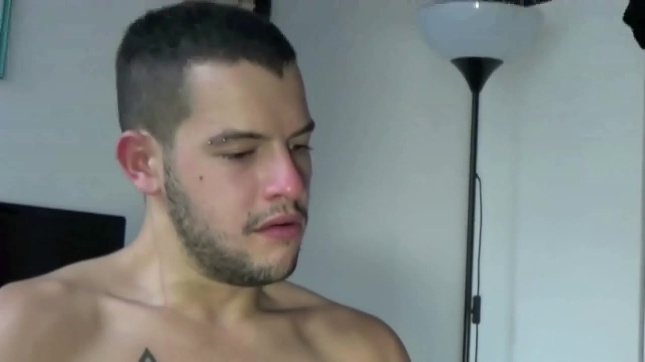 Amateur Sex Tape With Illy Fucked Bareback By Dimitri - CrunchFrenchBareback