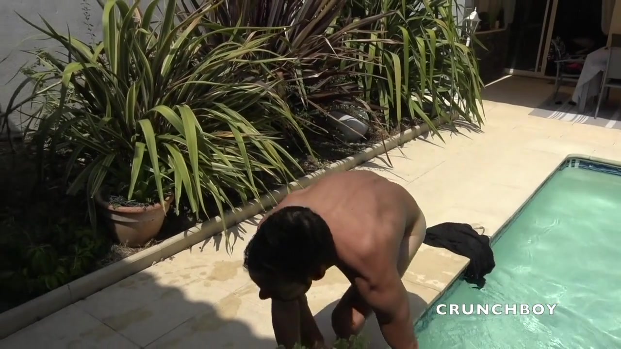 Exhi Bareback In The Swimming Pool With Eric And Jess - CrunchFrenchBareback