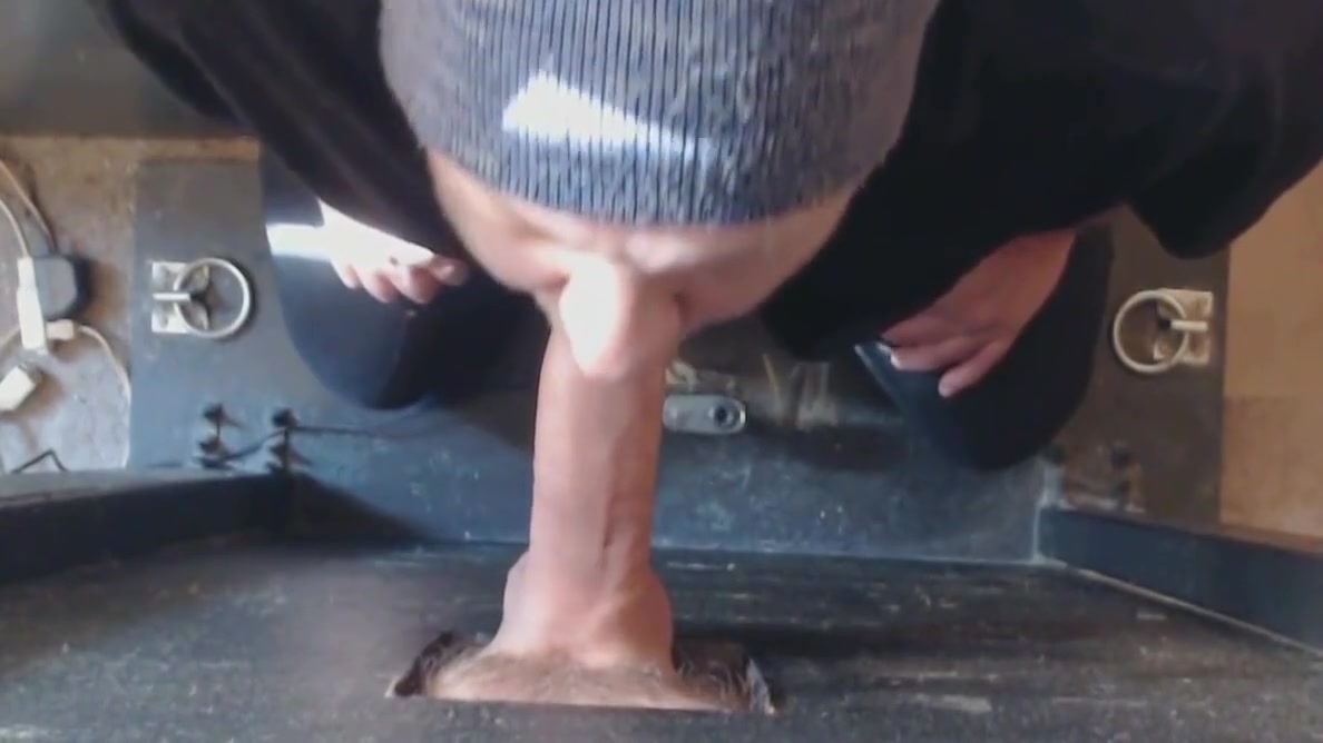 Huge Mushroom Head In My Gloryhole With Hot Cum