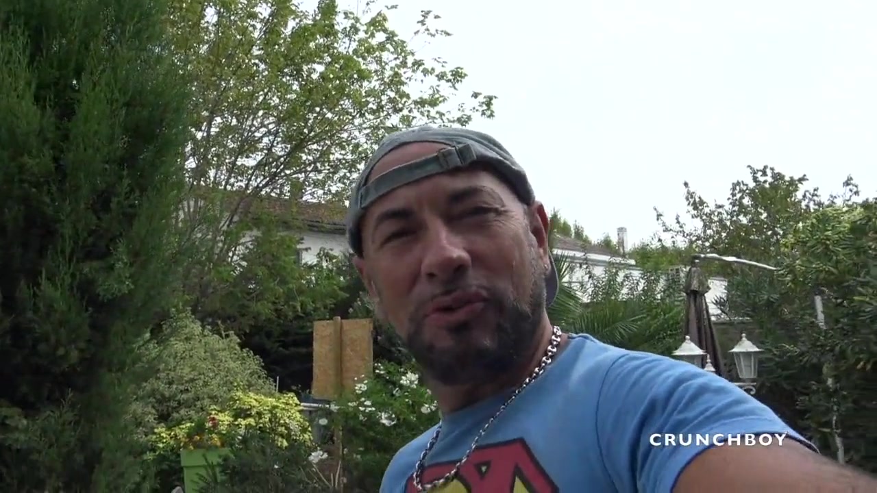Slut Fuck Draw In The Garden - CrunchFrenchBareback