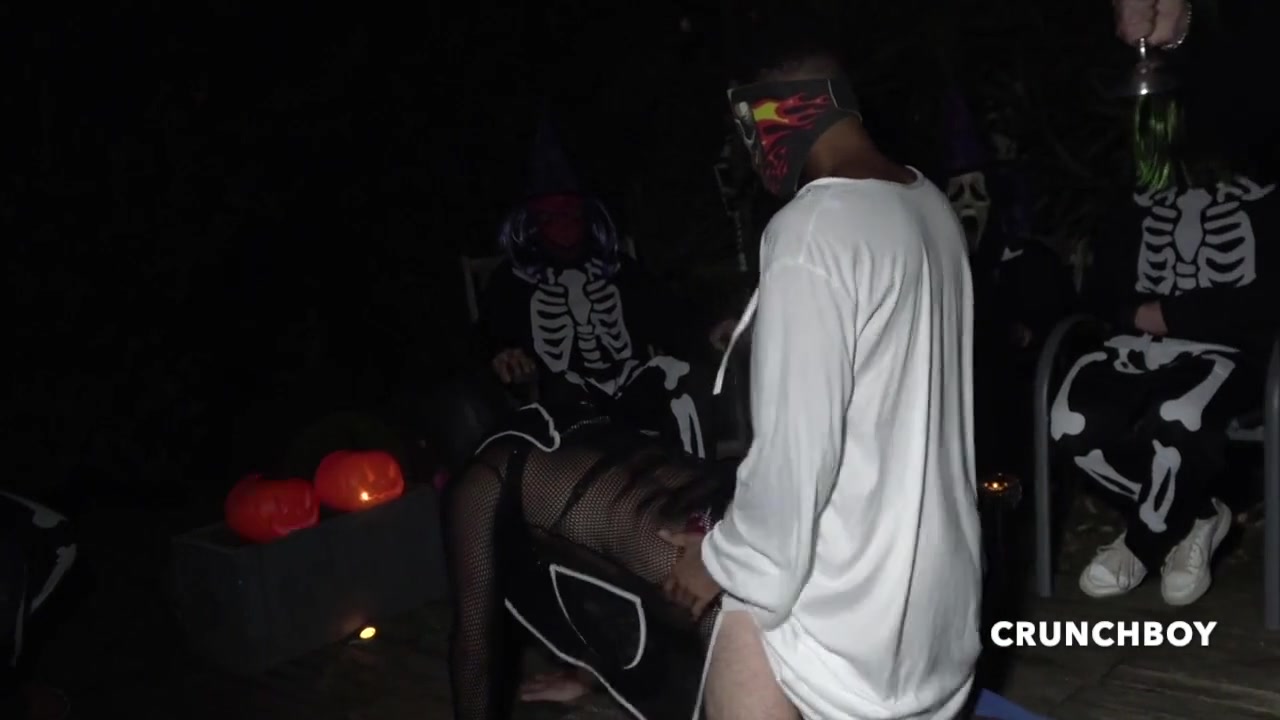 Slut Fucked Raw In The Night Hawlooeen - CrunchFrenchBareback