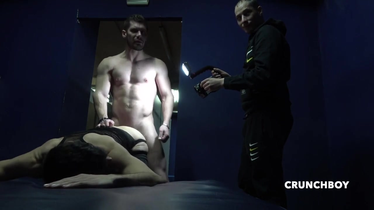 Nando Red Used Raw By The Straight Vlad Castle - BarebackSpyCam