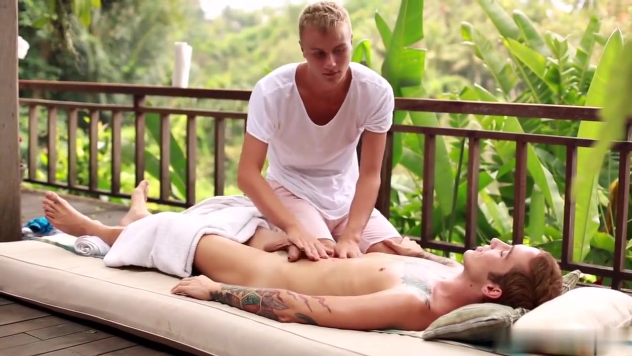 teen 18+ Massage And Foot Joy For Sexy Uncut Boyz