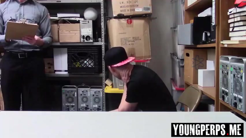 Officer Caught A Gay Guy Stealing A Sex Toy In The Mall