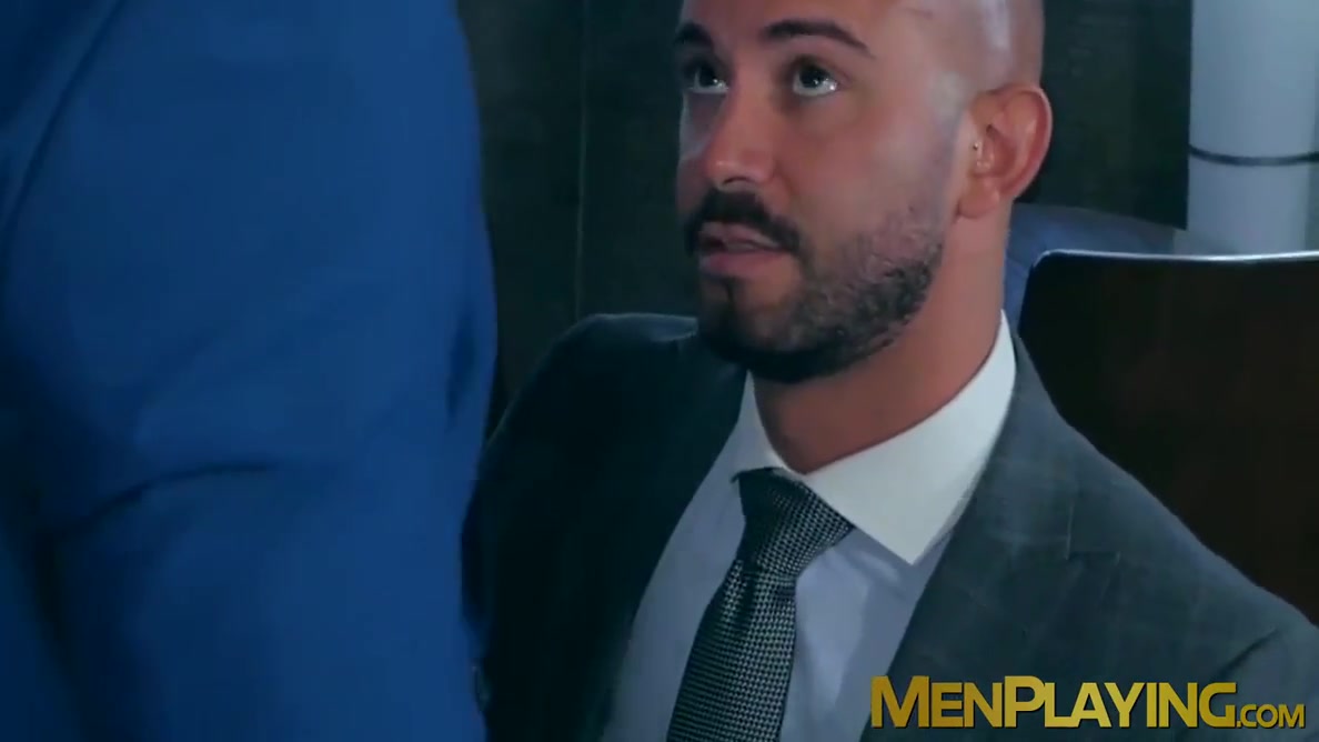 Office Workers Bruno Max And Robbie Rojo Anal Knocking Off Rough