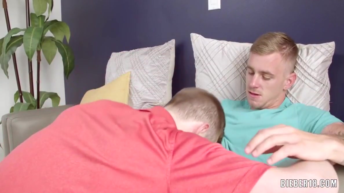 Smooth Gay Roommates Shagging