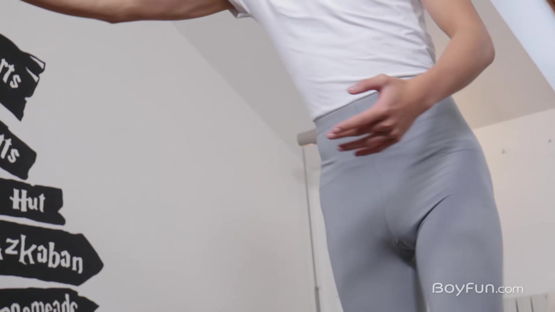 Vincent Castle - Archi Gold - BoyFun