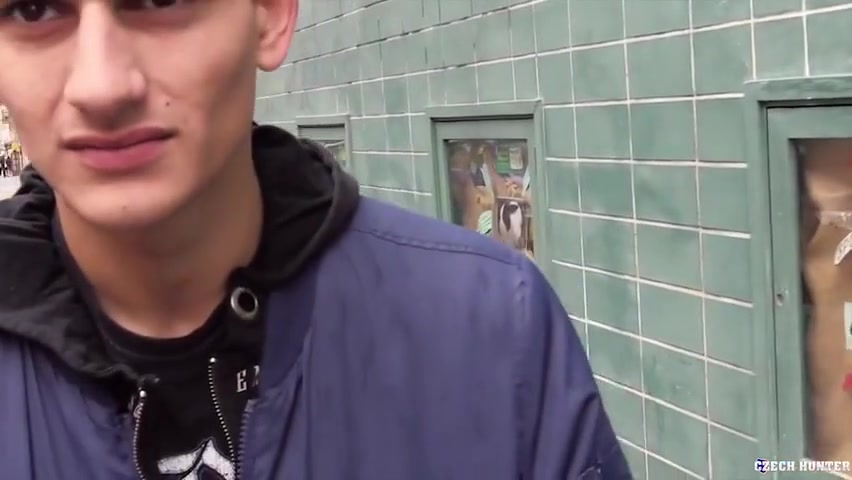 CZECH HUNTER 525 - Amateur gay for pay cumshot