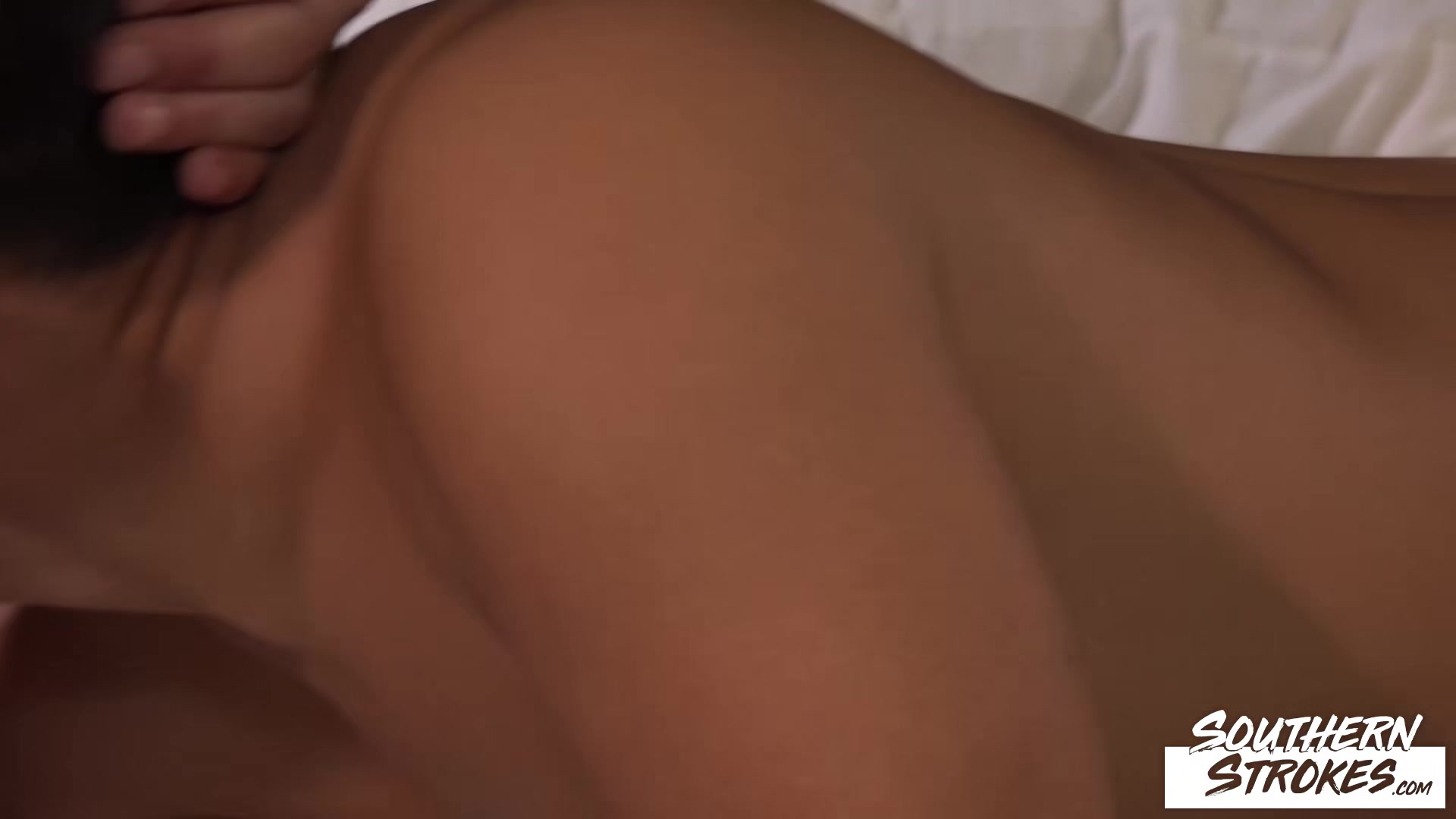 SOUTHERNSTROKES Cute Twink Glenn Hut Massaged By Milo Dusek