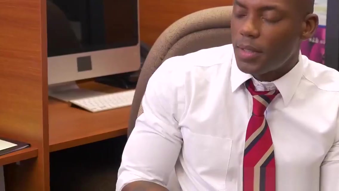 Office stud getting sucked off by colleague