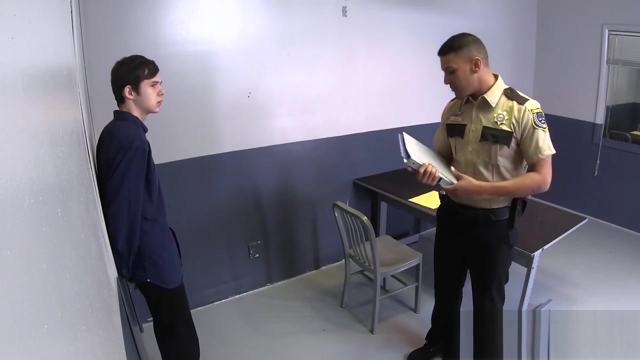 teen 18+ Perp Detained And Anal Fucked By Officer On Duty