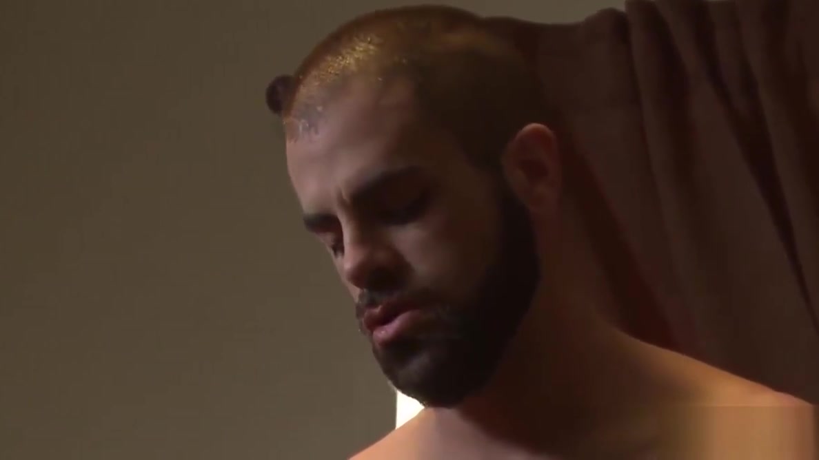 Markus hot massage Max Sergeant