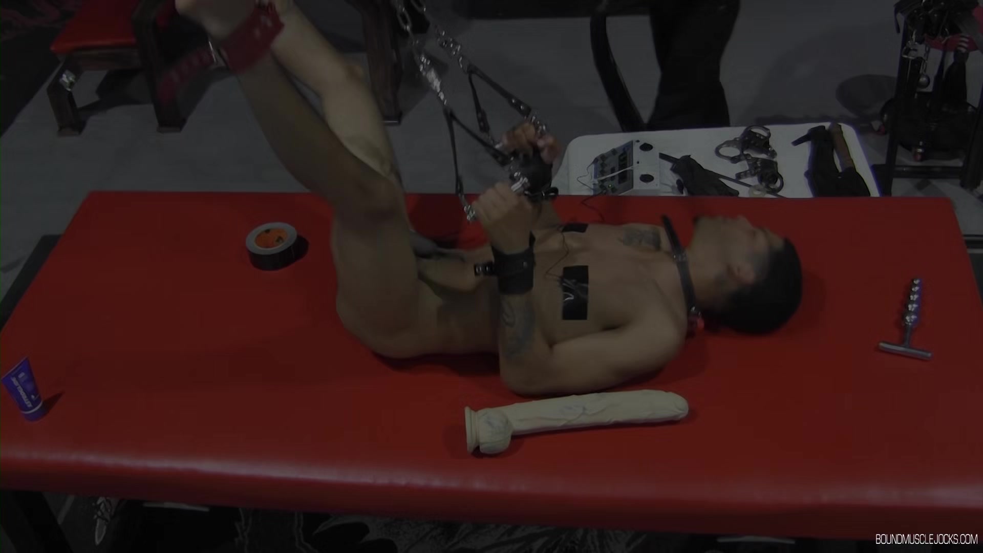 John Wolfboy uses electrodes on Jay Rus balls and nipples