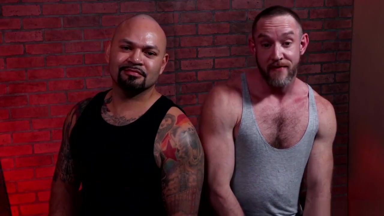 BearBack - Mature Bears Liam Greer & JD Travis Raw Fuck