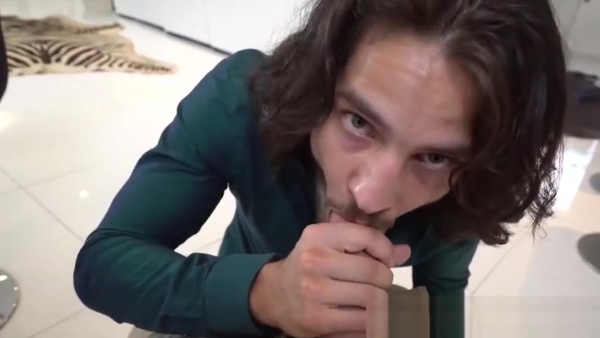 Latino real estate agent Dante facialized by customer in POV