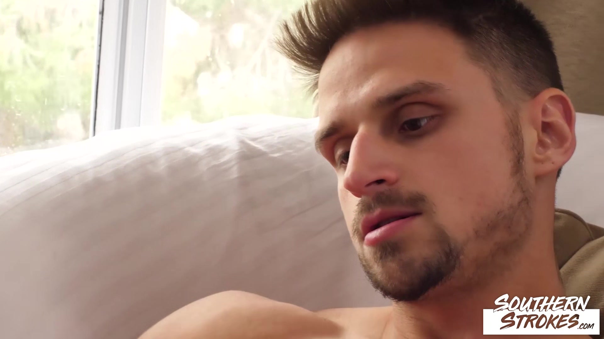 SOUTHERNSTROKES Tattooed Jock Jackson Reed Jerks Off Solo