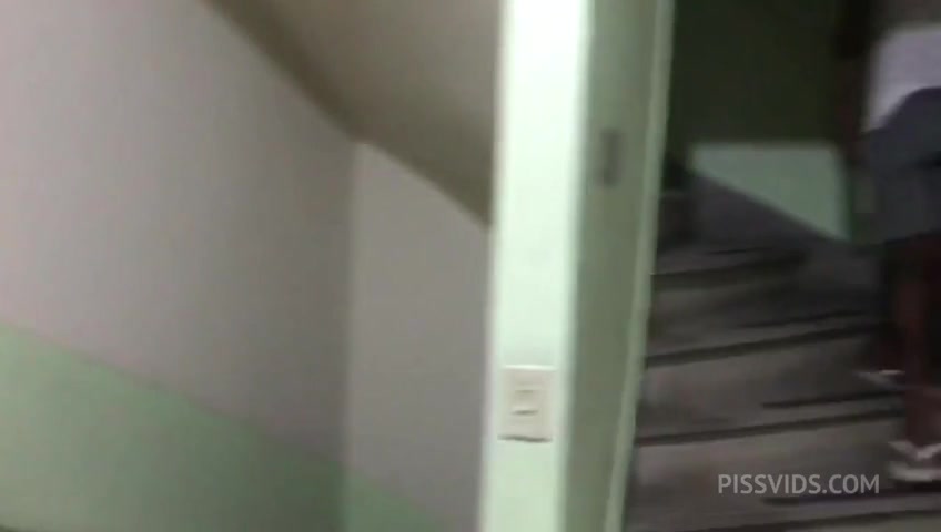 Vizinho dotado comendo o cu de dois amigos gulosos - PissVids