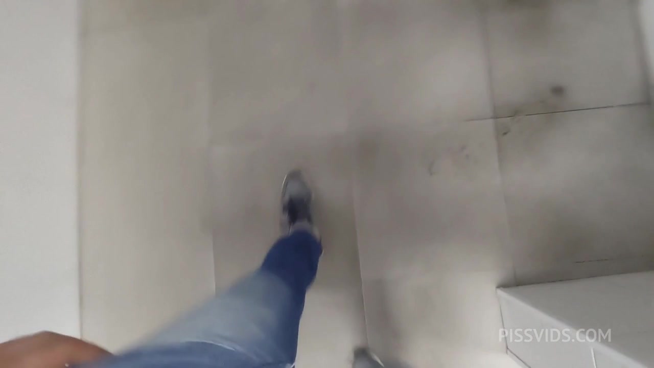 Viciado em Banheirao - PissVids